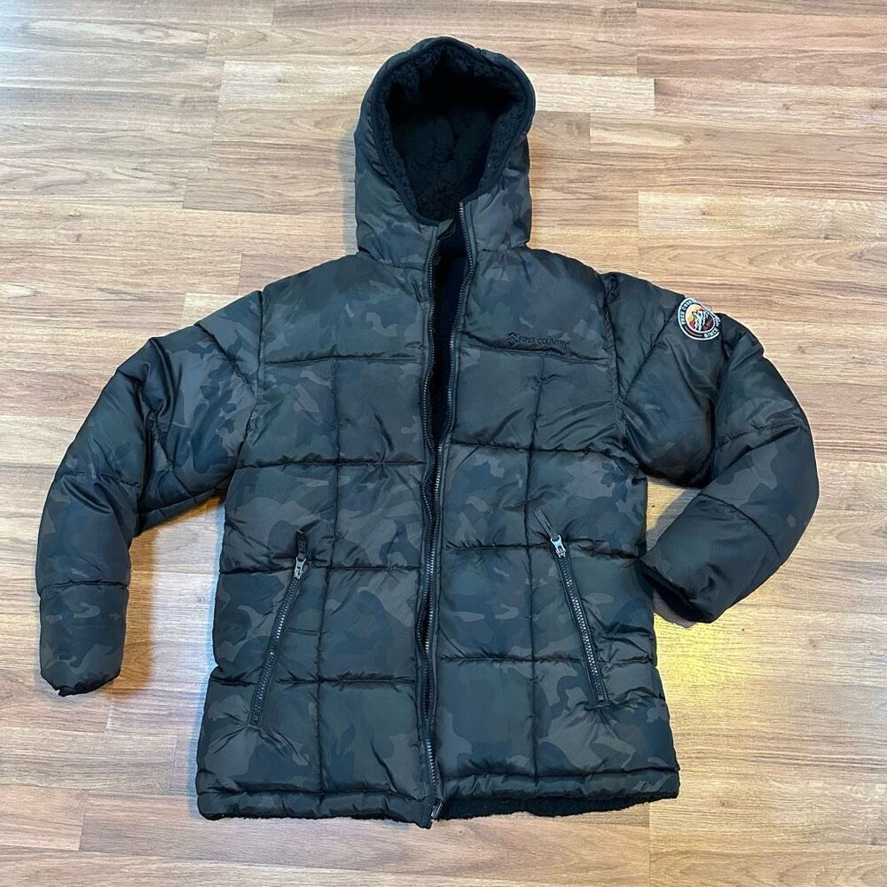 Free Country Camouflage Puffer Winter Coat | Youth Size XL (18-20)